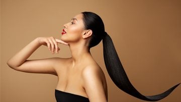 Celebridades têm apostado nesse estilo de cabelo e arrasado. - Imagem: Inarik/iStock.