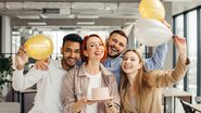 O aniversário é uma data especial e, para chamar seus convidados, o convite precisar ser à altura da celebração. - Imagem: Dmytro Sheremeta/iStock