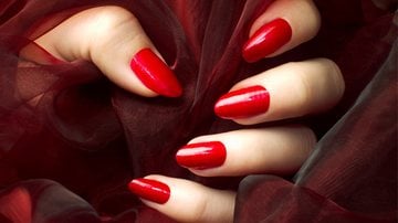 O vermelho é uma cor intensa. - Imagem: Baiajaku/iStock