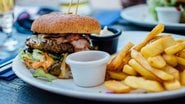 Guia Alimentar para a População Brasileira considera restaurantes de fast-food inapropriados - Foto: Pexels