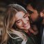 Confira os melhores elogios para mandar para alguém especial! - Imagem: YakobchukOlena / iStock