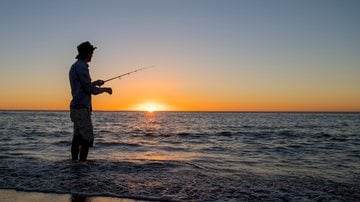 Os pescadores são uma ótima fonte de piadas. - Imagem: OcusFocus/iStock