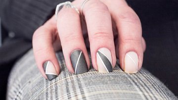 Confira melhores ideias de unhas pretas para arrasar no look! - Imagem: Christina Radcliffe / iStock