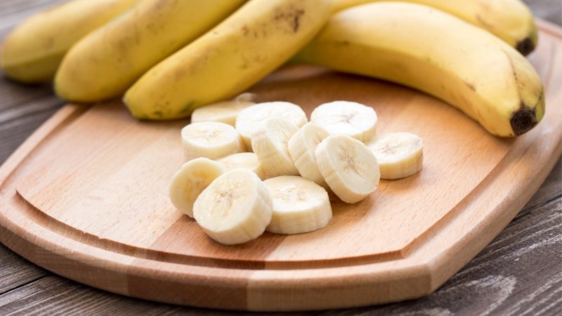 A banana é a fruta mais consumida do brasil. - Imagem: Hazal Ak/iStock