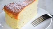 Além de prático, o bolo de leite é delicioso! - Imagem: Tang90246/iStock