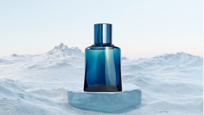 Para algumas pessoas, colocar o perfume no congelador é um benefício e tanto. - Giemgiem e Fredcardoso/iStock