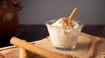 O arroz doce é uma sobremesa clássica que agrada a muitos paladares. - imagem: hayaship/iStock