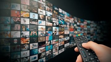 Uma lista com novos 20 doramas disponíveis na Netflix. - simpson33 / istock