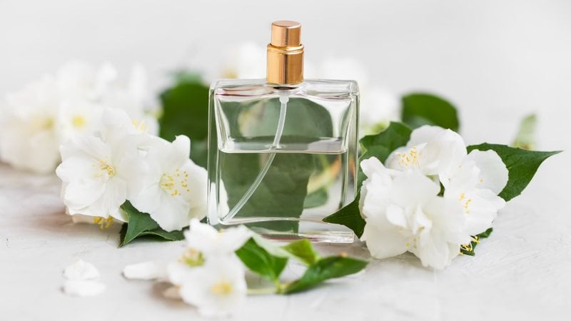 Perfumes de O Boticário que são a perfeitos para dias de verão. - marrakeshh / istock