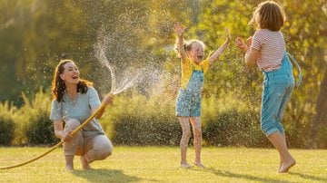 Refresque as crianças e as divirta ao mesmo tempo! - Choreograph/ iStock