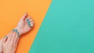 Confira as cores de esmalte mais lindas para o verão - Imagem: Ablozhka / iStock