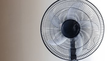 Confira tudo o que você tem que saber antes de comprar seu ventilador. - Ahmed Samir/ iStock