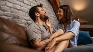 Conquiste o coração do seu crush com essas cantadas engraçadas. - (bernardbodo / iStock)