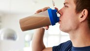 Pessoas que não se exercitam podem tomar whey protein? Especialista comenta sobre o assunto. - monkeybusinessimages / istock