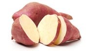 Entenda se comer batata-doce ajuda a emagrecer ou pode acabar engordando! - (chengyuzheng / iStock)