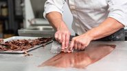 Essa receita de chocolate caseiro vai conquistar o seu paladar. - (herraez / iStock)