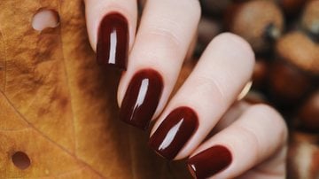 Se inspire nestas unhas perfeitas para o outono. - Marina Migukova / iStock