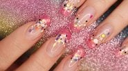 Essas inspirações de nail art transparente vão deixar você cheia de estilo. - (marigo20 / iStock)