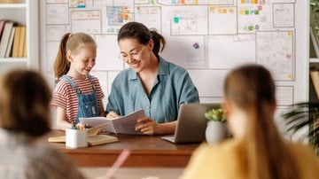 Confira como inspirar os pedagôgos no dia de hoje. - Choreograph/ iStock