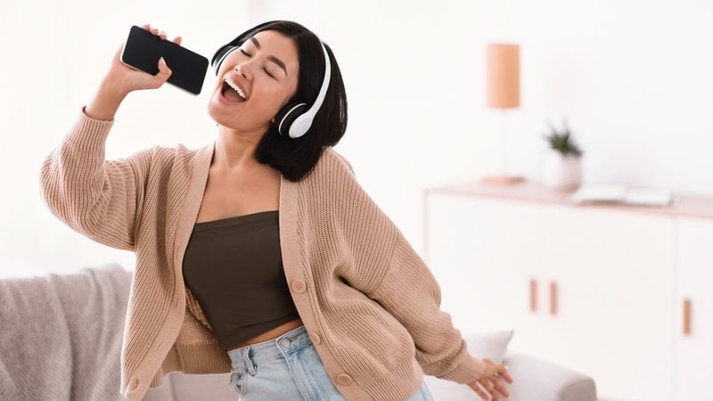 Se surpreenda com as músicas mais escutadas nos últimos 10 anos, no aplicativo de música Spotify. - Prostock-Studio / istock