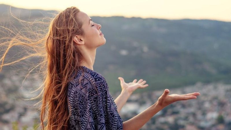 Trechos bíblicos podem ser importantes em tempos difíceis. - Simon Lehmann/iStock