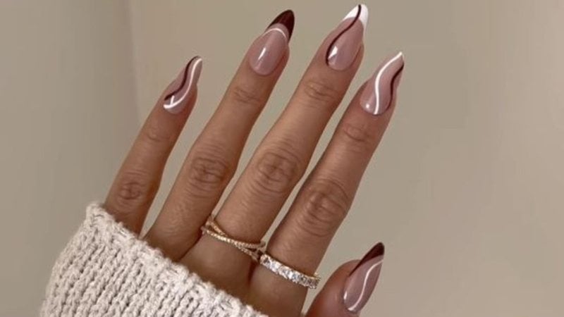 Unhas alongadas aumentam o charme de qualquer mulher. - reprodução/ sudemnarin