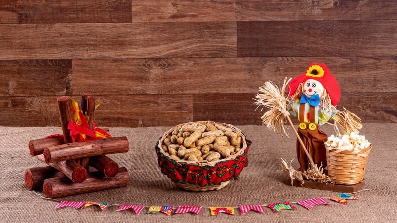 Deixar a sua casa bem decorada, vai deixar a festa junina ainda mais animada. - JOSE AUGUSTO DOS SANTOS / istock