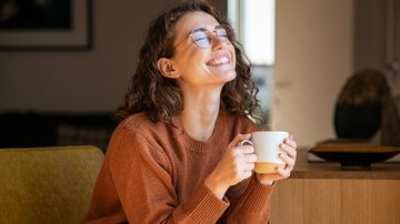 Frases alto astral podem deixar o seu dia mais colorido e alegre. - Ridofranz / istock