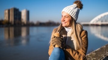 As melhores combinações para montar looks estilosos durante o inverno. - LittleBee80 / istock