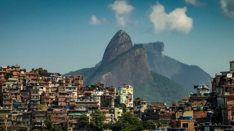 Saber como se sentir seguro nessas cidades é importante para ter uma viagem sem estresse. - Paulo Velozo/ iStock