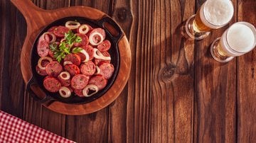 Você sabia que existem diferenças entre os tipos de linguiça? - Marcio Tibilletti/iStock