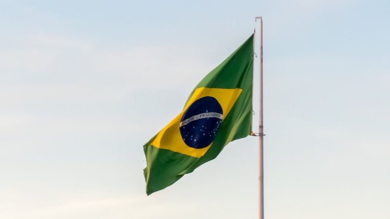 As bandeiras fazem parte da homenagem. - Samuel Silva/iStock