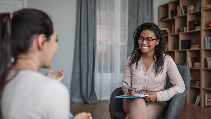 O psicólogo é um profissional essencial para a saúde mental de seus pacientes. - Prostock-Studio / istock