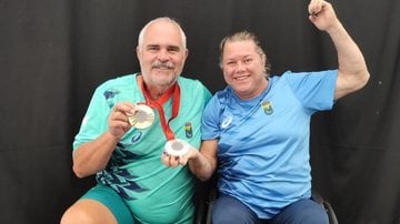 Beth Gomes garantiu duas medalhas no atletismo. - Reprodução/Instagram/@atletabethgomesoficial