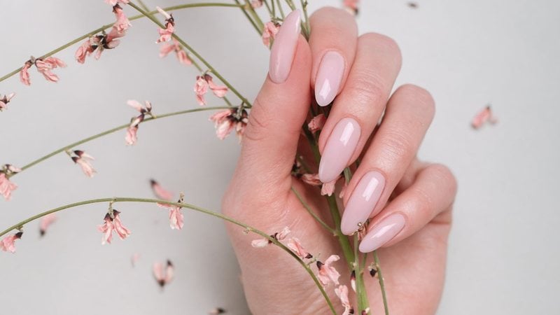 Escolha o seu esmalte favorito e arrase nos meses da primavera! - Martyna87/iStock