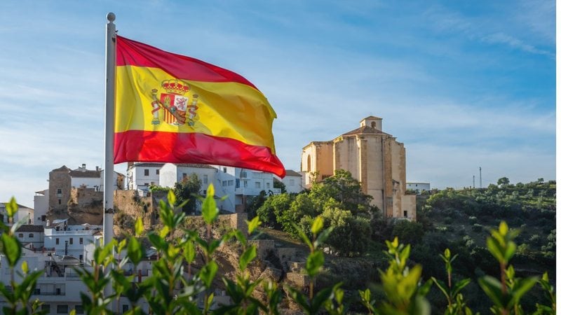 Conheça mais sobre as oportunidades de trabalho na Espanha. - diegograndi/ iStock