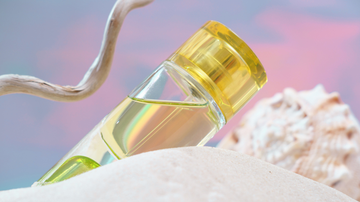 Para quem ama curtir um dia de sol com um aroma refrescante e leve, é importante escolher os perfumes certos. - Yulia Panova / istock