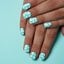 Nuvens e flores são elementos que ficam uma gracinha na manicure. - Andrey Znamenskyi/iStock