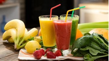 O suco detox pode contribuir de múltiplas formas para o organismo. - rrvachov / iStock