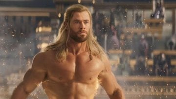 Chris Hemsworth precisou exibe um shape injevável. - (Reprodução / Divulgação)