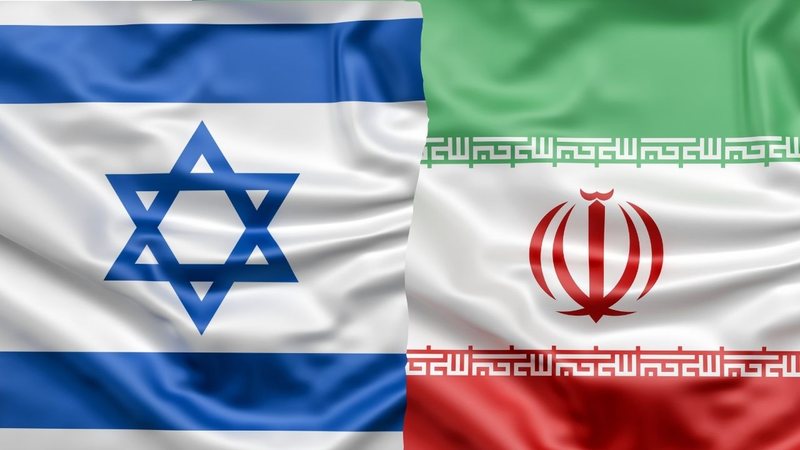 Israel atacou o Irã com o objetivo de impedir o desenvolvimento de armas. - Freepik