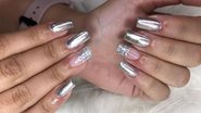 O prateado é uma coloração que pode contribuir para deixar suas unhas mais modernas. - Reprodução / Pinterest