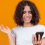 O uso das palavras certas pode ajudar você a se destacar na rede social e conquistar o seu crush. - Reprodução / Freepik