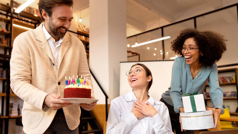 Porque as frases brincalhonas deixam tudo ainda mais divertido. - Freepik