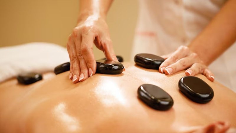 massagem pedras quentes