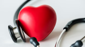 O 'setembro vermelho' alerta sobre a importância de cuidar da saúde cardíaca. - Reprodução / Freepik