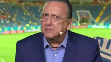 Galvão Bueno durante transmissão de jogo de futebol