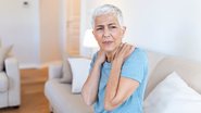 mulher com fibromialgia INSS