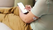 Aparelho para medir a glicose no sangue.
