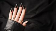 unhas pretas